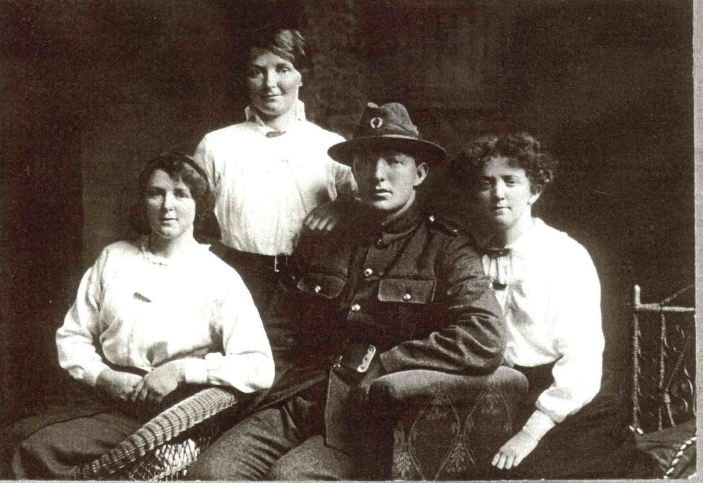 The children of Samuel & Agnes Johnston